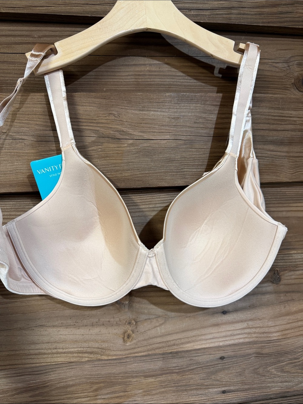 Vanity Fair Illumination Bra - Picture 7 of 11